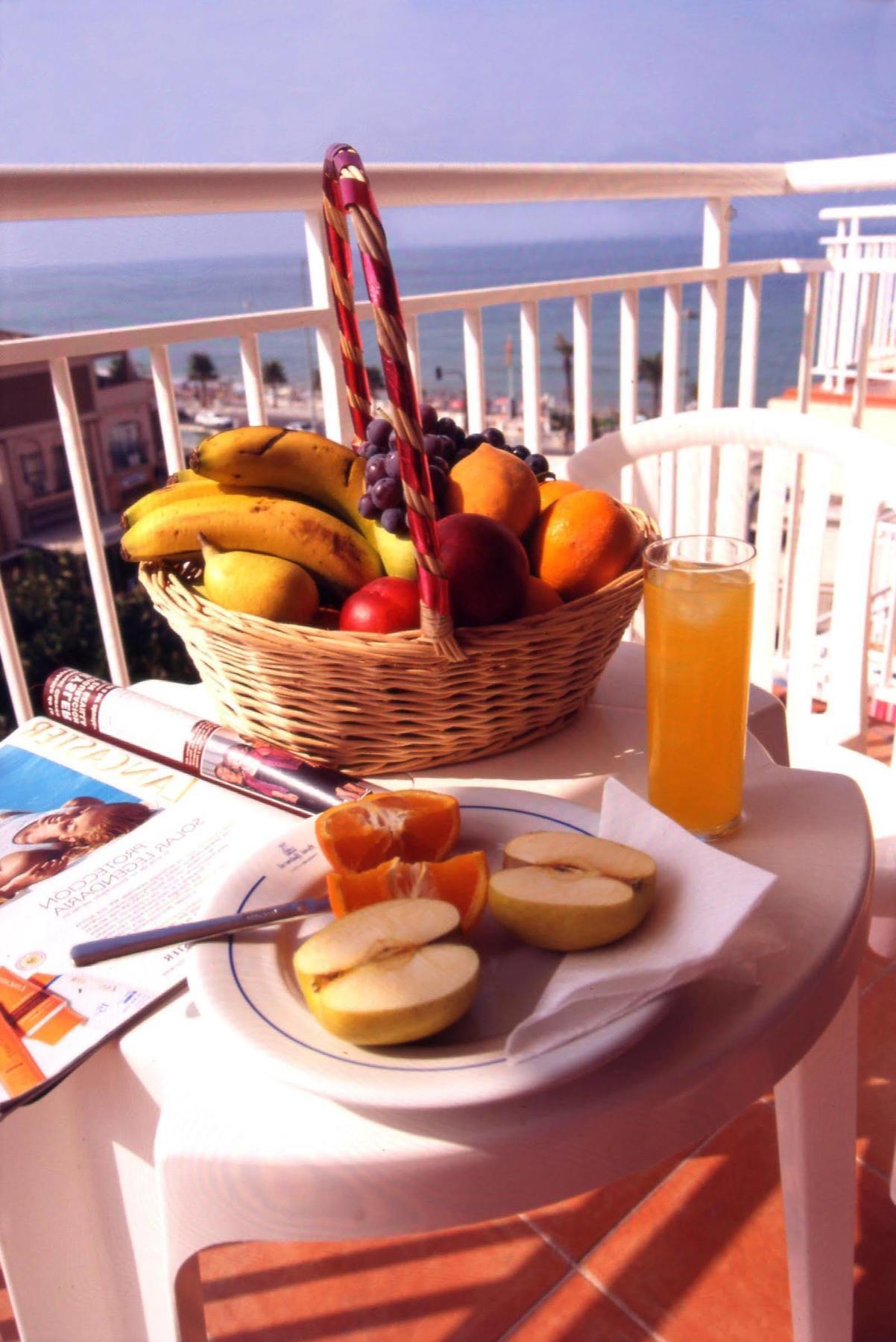 Medplaya Hotel Alba Beach Бенальмадена Экстерьер фото